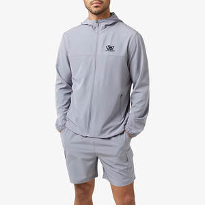 Conjunto de pantalones cortos cortavientos hechos a medida de fábrica Conjunto de pantalones cortos cortavientos duraderos de diseño único para hombres - Product Image 2