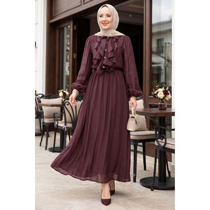 Conjunto de hiyab informal transpirable de manga larga color ciruela para mujer con detalle de volantes en la parte delantera, tela modal - Product Image 1