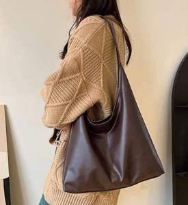 Sac fourre-tout Aurielle en cuir pleine fleur - Product Image 1