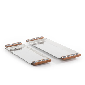 Bandeja de comida para servir con mango de madera Diseño fabuloso JUEGO de 2 bandejas de servicio de Color dorado metálico para vajilla de hotel y restaurante en casa - Product Image 4