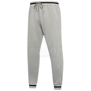 Dernier modèle de survêtement pour homme Meilleure vente Survêtement pour homme Léger Street Wear Survêtement pour homme en vente en ligne - Product Image 5