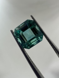 Émeraude zambienne naturelle non chauffée et non traitée Super Eye Clean de la meilleure qualité 3.52 carats pierres précieuses en vrac pour bijoux haut de gamme - Product Image 5