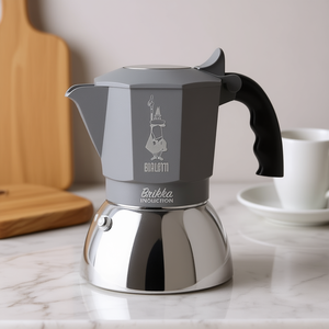 Machine à expresso manuelle en aluminium BRIKKA 4 tasses, cafetière à induction en gris avec finition chromée polie, modèle 0007317 - Product Image 3