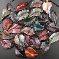 Vintage qualité sculpture feuille forme mélange pierres précieuses 15 à 25 pouces pour la fabrication de bijoux en vrac sculpture pierre plus prix de gros