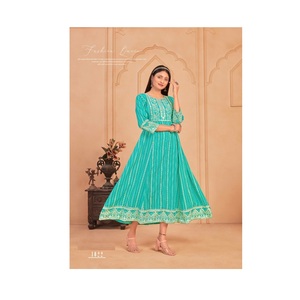 Anarkali kurti ผ้าเรยอนจากดีไซเนอร์ชาวอินเดียพร้อมพิมพ์ฟอยล์และงานปัก - Product Image 1