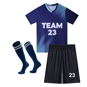 Uniforme de football confortable fabriqué par des professionnels, uniforme de football de produit très demandé pour les hommes - Product Image 1