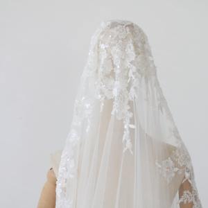 बेडेड पुष्प फीता मैण्टिला घूंघट के साथ पुरानी ट्रिम शादी के घूंघट के साथ कंघी भव्य चर्च लंबे मैण्टिला ब्राइडल फीता घूंघट - Product Image 5