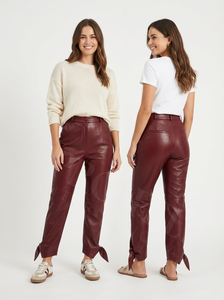 Vêtements de bureau sur mesure, pantalon droit en similicuir, taille haute, noir, détail de lien à la cheville, pantalon en cuir décontracté et tendance pour femmes - Product Image 4
