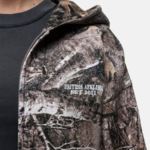 Customized New Woodland Camo <b>Women's</b> <b>Zipper</b> Up Oversize Hoodie Anti-Wrinkle And Breathable <b>Hoodies</b> <b>For</b> <b>Woman</b> Gym Zip Up Hoodie - Product Image 3