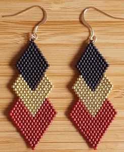 Boucles d'oreilles pendantes au design vintage rustique féminin romantique pour femmes accessoire élégant à la mode - Product Image 3