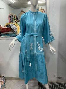 เดรสชายหาดสไตล์โบฮีเมียนยาวปักลายแขนทรัมเป็ตคอวีแยกเอว-100% ผ้าฝ้ายทอทรงหลวมพอดีตัว - Product Image 3