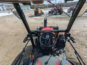 Tracteur d'occasion MAHINDRA EMAX 25L HST 2024 - Product Image 4