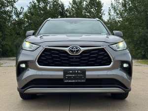 Toyota Highlander 2025 SUV Gris Phares à LED Transmission Automatique Pneus R19 Moteur Essence 5 Places Intérieur Tissu - Product Image 1