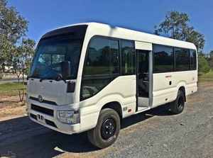 Venta con Descuento de Toyota Coaster Usado, Minibús Diésel de 23 Asientos - Product Image 5