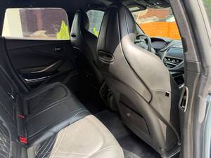 IMPRESIONANTE As-to-n Ma-rti-n D-B-X 2021 CON TRANSMISIÓN AUTOMÁTICA, MOTOR V8 Y TECHO PANORÁMICO - Product Image 3