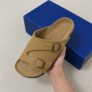 <span class=keywords><strong>Sabots</strong></span> en cuir de vachette doublés polaire pour hommes et femmes, pantoufles décontractées d'extérieur en liège avec boucle réglable, semelle souple et confortable, chaussures de gros - Product Image 1