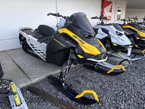 Ski-Doo Backcountry Sport 600 EFI 146 ES 15 2026 - Product Image 2