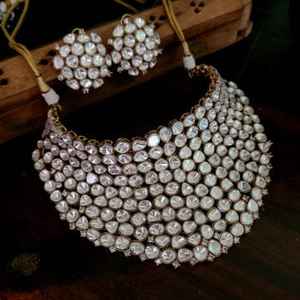 Conjunto de collar de moissanita Kundan de alta calidad con acabado dorado para mujer, perfecto para bodas, eventos festivos, conjunto de lujo para fiestas - Product Image 5