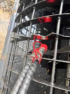 TMG-SCM61 Accessoire universel pour malaxeur à béton pour mini-chargeuse, distributeur latéral à trémie, sac de distribution, accessoires pour engins de construction - Product Image 2