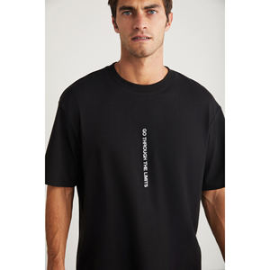 T-shirt da uomo GRIMELANGE Harald girocollo 100% cotone con dettagli stampati - Product Image 4
