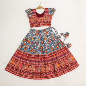 Lehenga Choli Tradicional Rajasthani para Niñas, Estilo Shoryam, Color Granate, Algodón Estampado, Ghagra Choli Largo Hasta el Suelo, para Fiestas y Festividades - Product Image 4