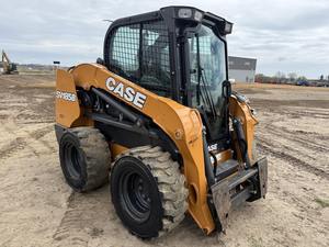 2022 usado para Case SV185B Skid Steer Loader Mini cargadora de ruedas con carga nominal de 6 toneladas Cargador frontal con motor JCB - Product Image 3