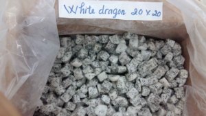 Fruta del dragón congelada procesada con método de congelación rápida para mantener la consistencia del color natural para exportación a granel y suministro al por mayor - Product Image 3