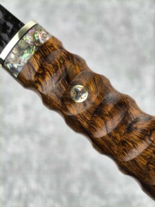 มีดเชฟแบบมืออาชีพพร้อมแกนเหล็กดามัสกัสด้ามจับทำจากเหล็ก - Product Image 3