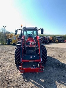 Tractores Massey Ferguson 5S 125 Usados, 130HP, 4WD, con Transmisión por Engranajes, en Venta - Product Image 3