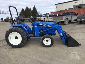 NOUVEAU Tracteur à chenilles HHOLLLANDD TC30 35HP avec boîte de vitesses et pompe - Product Image 3