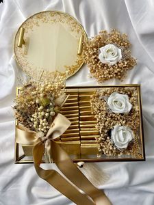 Caja de Regalo Cuadrada Decorativa de Metal Color Dorado Ecológica con Diseño Atemporal y Versatilidad Práctica para Todas las Necesidades de Almacenamiento - Product Image 3