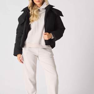 Chaqueta corta acolchada de invierno para mujer, ropa para clima frío, tela gruesa, chaqueta acolchada de invierno para mujer, proveedor mayorista - Product Image 2