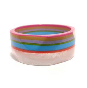 กำไลข้อมือเรซิ่นยุโรปทำมือสำหรับผู้หญิง - กำไลลายทางหลากสี |   เครื่องประดับแฟชั่นน้ำหนักเบา - รับผลิตแบบ OEM และ ODM - Product Image 3