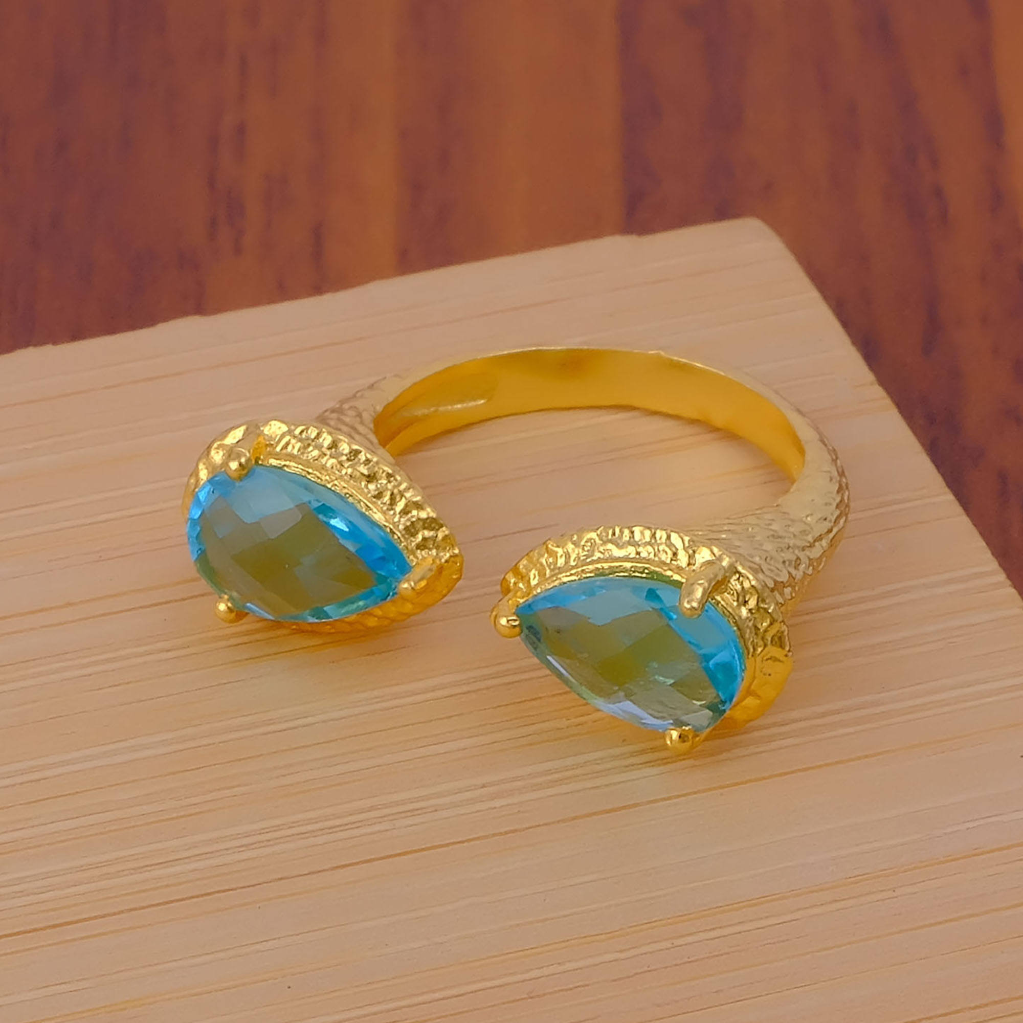 Swiss Topaz Quartz Hydro