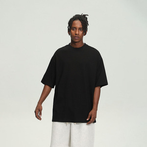 Camisetas con logotipo personalizado, Camiseta ajustada de algodón para hombre, ropa de calle, Camiseta de cuello redondo de gran tamaño Boxy Heavyweight 300Gsm para hombre - Product Image 3