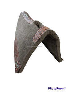 2023 Multifunctional Luxury Design Horse 100% Wool <b>Felt</b> Saddle Pad Natural Gray Tooled Harness Leather 3.1-3.3KG Customize Logo - Product Image 5
