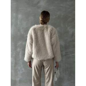 เสื้อโค้ทขนสัตว์เทียมสำหรับผู้หญิง Topshow ขายส่ง - Product Image 1