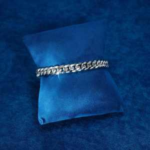 Pulsera de Eslabones Cubanos de 8MM en Oro Rosa, Chapada en Oro de 18K, con Diamantes, Perlas y Moissanita como Piedras Principales, Estilo Religioso, para Regalo o Fiesta - Product Image 2