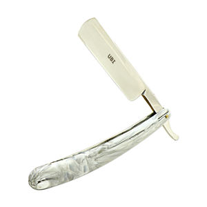 Navaja de Afeitar Profesional UBI de Acero con Alto Contenido de Carbono, Navaja de Afeitar Tradicional para Barbería y Uso en Salón, Modelo UBI-1404-1 - Product Image 3