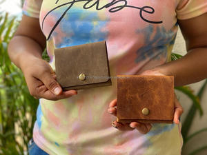 Cartera de mano de cuero marrón, monedero pequeño, elegante - Product Image 2