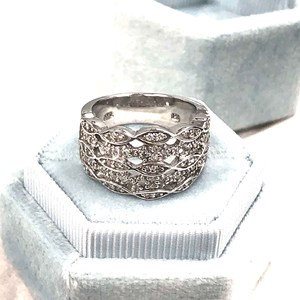 0,64 TCW, banda de boda de diamantes para mujer, diseño de 5 filas, anillo de bodas de aniversario de diamantes, configuración de pavé con diamantes redondos de corte brillante - Product Image 2