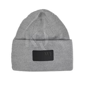 Bonnets modernes décontractés et légers en matériau courant, conçus pour la mode urbaine, les tenues d'hiver et le confort quotidien - Product Image 6