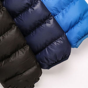 Veste à capuche avec logo gaufré personnalisé grande taille pour hommes manteau de duvet d'extérieur chaud vestes d'hiver en duvet de canard courtes - Product Image 6