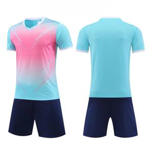 Ensemble d'uniformes de football personnalisés de haute qualité Uniforme d'équipe de football par sublimation de club Nom de l'équipe et du joueur personnalisés - Product Image 3