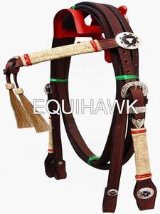 Ensemble de collier de poitrine de tête de nouage en cuir véritable de qualité supérieure avec produit équestre perlé - Product Image 4