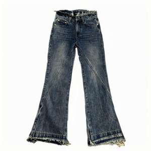 Denimguys กางเกงยีนส์ขาบานเอวขาดแบบกำหนดเองสไตล์ฮิปฮอปสไตล์สตรีทแวร์ผ้าเดนิมขาบานพิมพ์ลายสำหรับผู้ชาย - Product Image 1