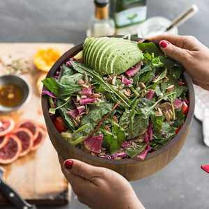 Grand saladier en bois d'acacia naturel avec fourchette et cuillère, finition polie, léger, pour servir et mélanger les aliments - MULTI CRAFT - Product Image 5