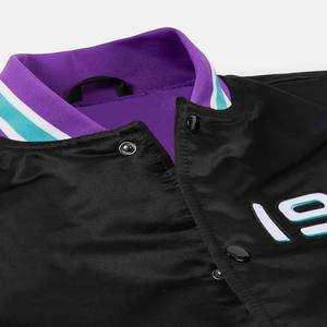 Vêtements de sport vestes de baseball en satin design à rayures veste de baseball universitaire à manches longues de couleur personnalisée pour hommes vêtements de sport pour adultes - Product Image 4