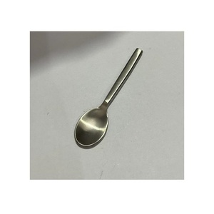 Cuillère domestique en acier inoxydable avec matériau en acier de première qualité et de forme et taille personnalisées à un coût très abordable - Product Image 2