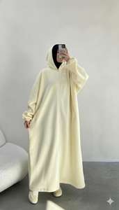 Sweat-shirt à capuche personnalisé de haute qualité pour femmes, en molleton de qualité supérieure, style streetwear haut de gamme. - Product Image 2